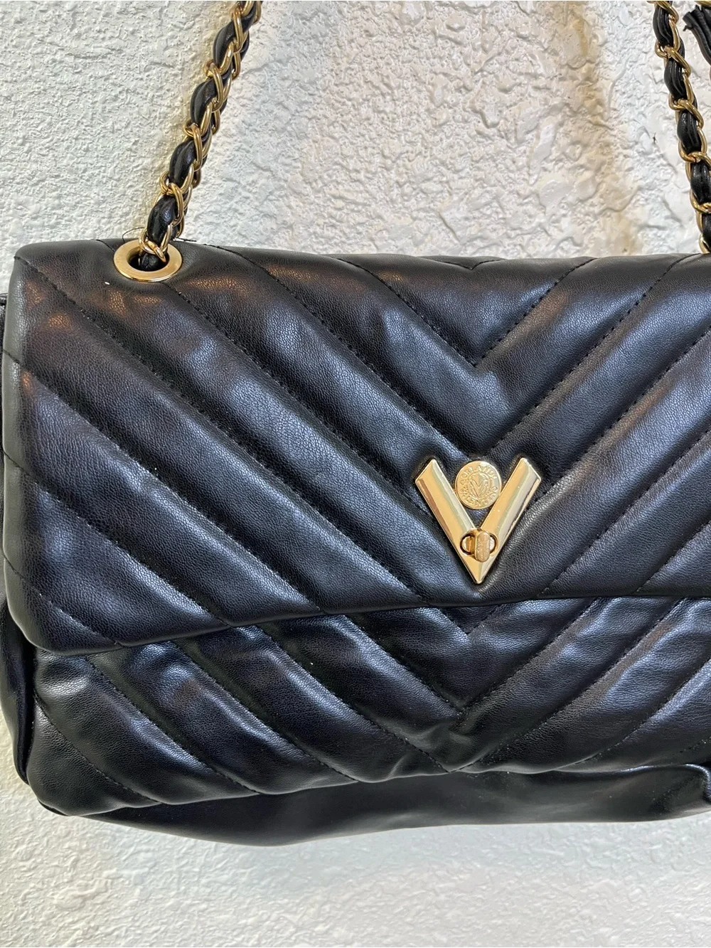 Valentino by Mario Valentino Quilted Shoulder Bag 🖤✨